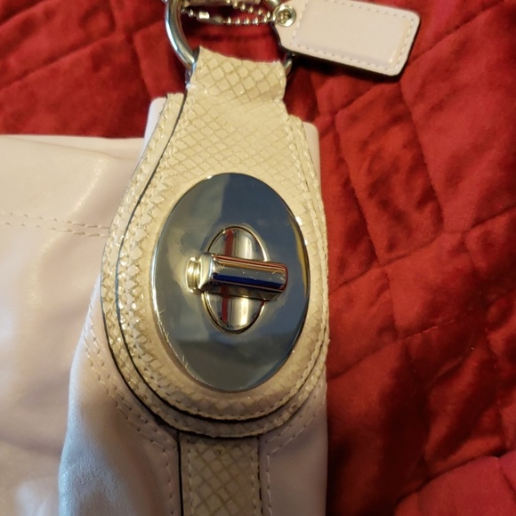 Coach purse - Picture 2 of 8